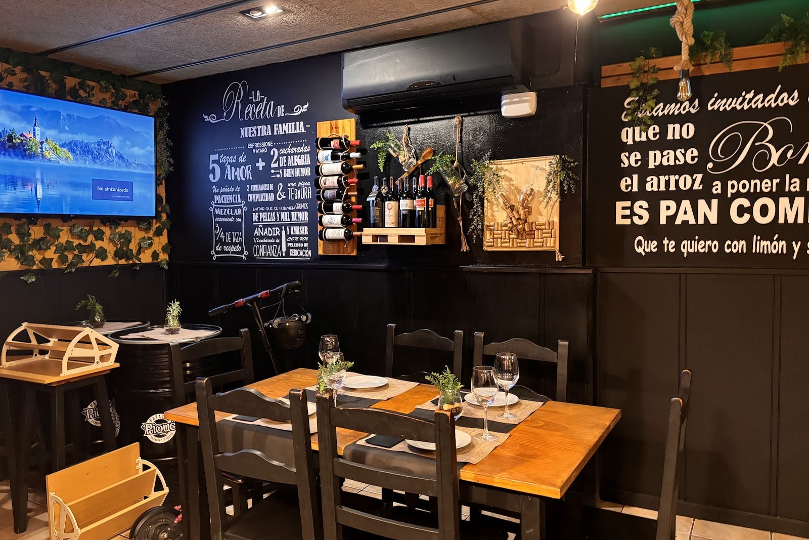 Interior del restaurante Espressione Mataró